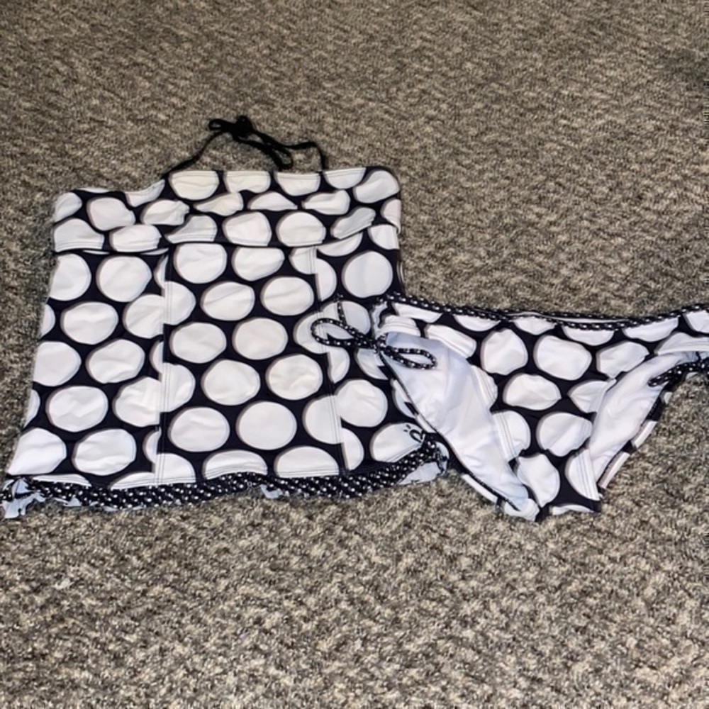 Swim suit